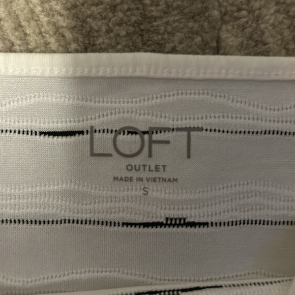 Loft white with black stripe tank top. Size small - Picture 2 of 3